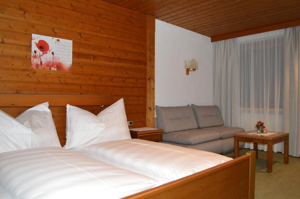 Gasthaus Glockle Apartment Дамулс Екстериор снимка